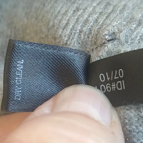 Express Cashmere Sweater   1/4  Zip
    UniSex  Sz Lg EPLC - Picture 8 of 16